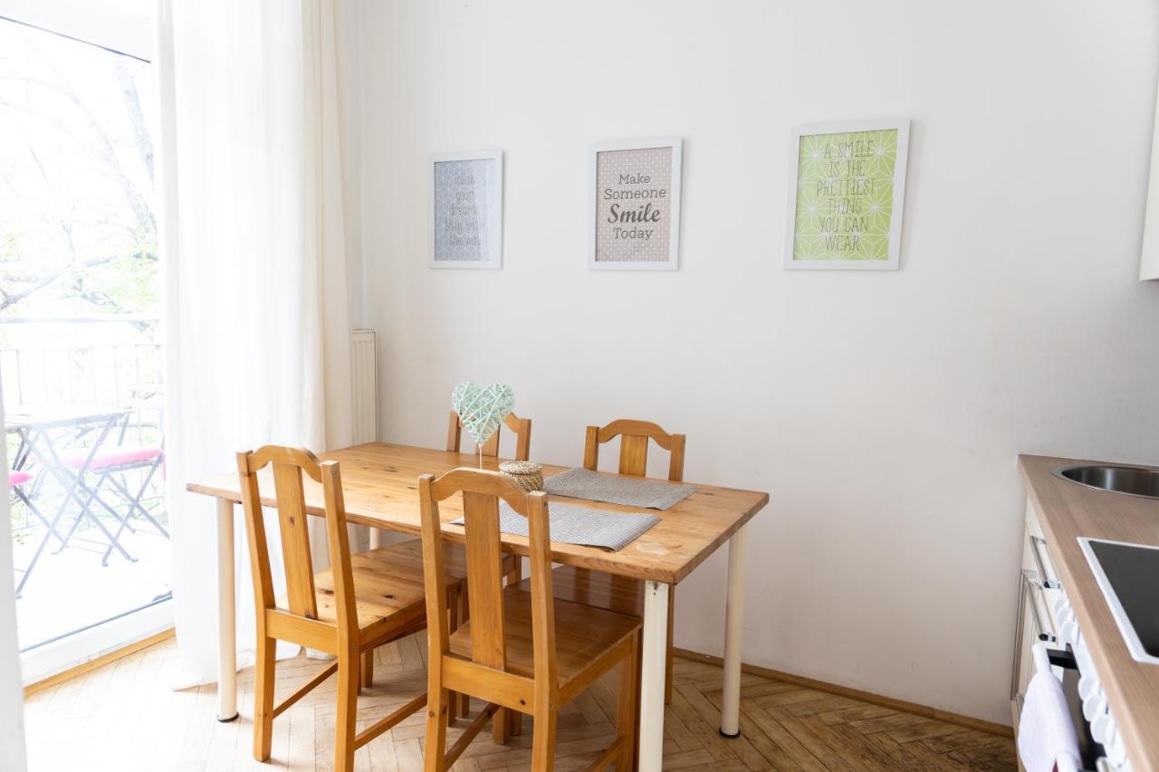 Moonlight Apartment With Porch Near Schoenbrunn And Westbahnhof Vienna Exterior photo
